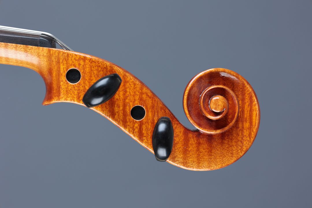 Voigt Jochen - Markneukirchen Anno 1977 - 42,5 cm - B-134